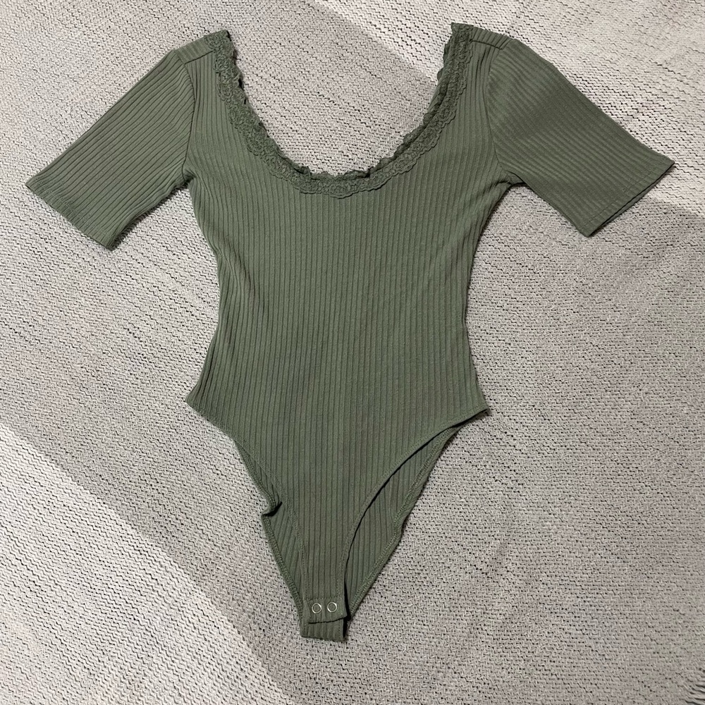 Brand and size unknown fits like a small